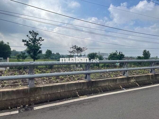 Đất Đông Hòa Hưng Thịnh lô 2 mặt tiền 12m Giá Chỉ 1T350