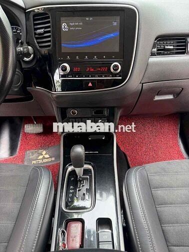 Mitsubishi Outlander 2.0 CVT 2022 Đỏ