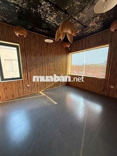 Cho Thuê Mặt Bằng 4 Tầng 240m² Ngoại Giao Đoàn KD - Cafe, Văn Phòng
