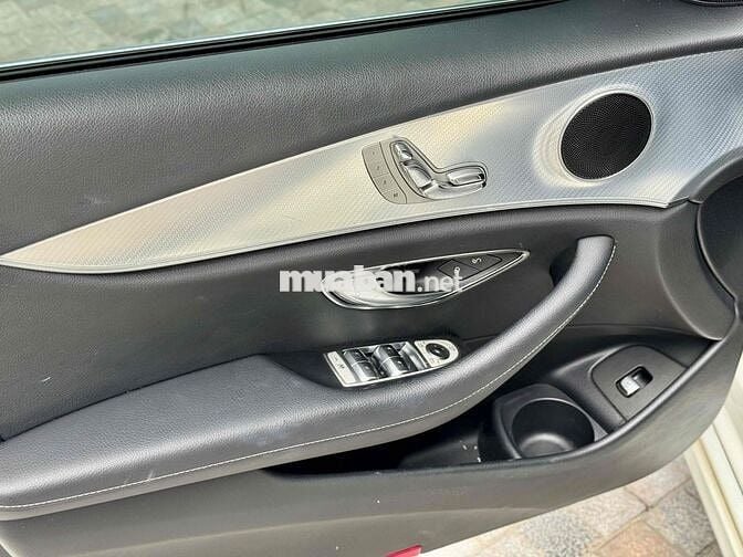 Mercedes Benz E Class 2021 E180 - 55000 km