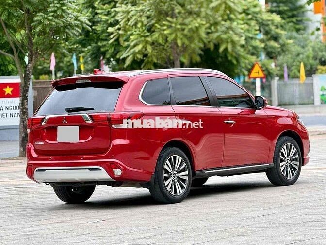 Mitsubishi Outlander 2.0 CVT 2022 Đỏ