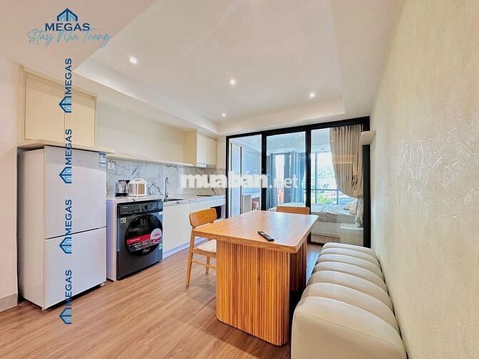  CĂN HỘ 2 PHÒNG NGỦ BALCONY - KHU TRUNG TÂM - VIEW SÔNG BIỂN