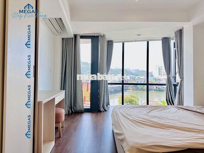  CĂN HỘ 2 PHÒNG NGỦ BALCONY - KHU TRUNG TÂM - VIEW SÔNG BIỂN