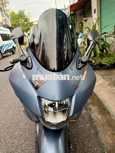 Suzuki GSX150R 2018 bs61