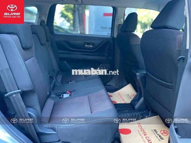 Toyota Avanza Premio 1.5G Số sàn 2024 Bạc