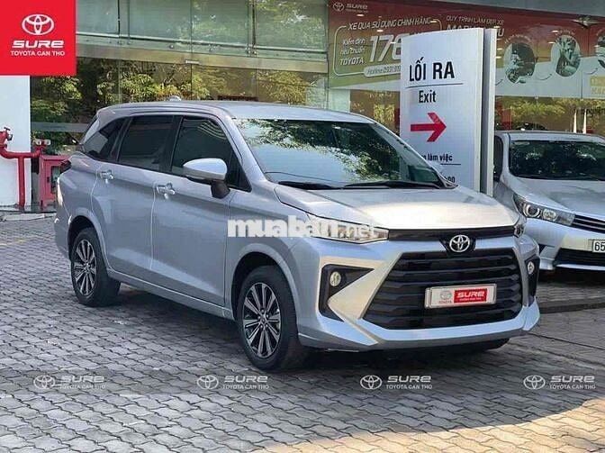 Toyota Avanza Premio 1.5G Số sàn 2024 Bạc