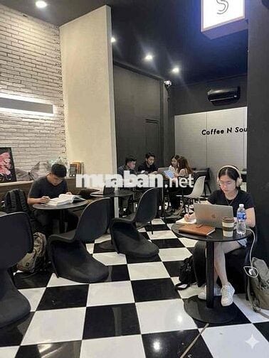🚨 Sang quán cafe decor cao cấp, full thiết bị, kinh doanh ngay!