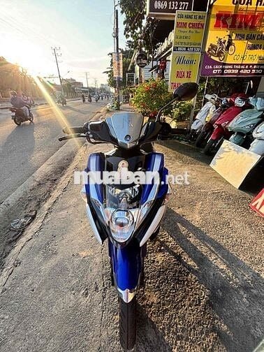 Yamaha Nouvo Xanh trắng