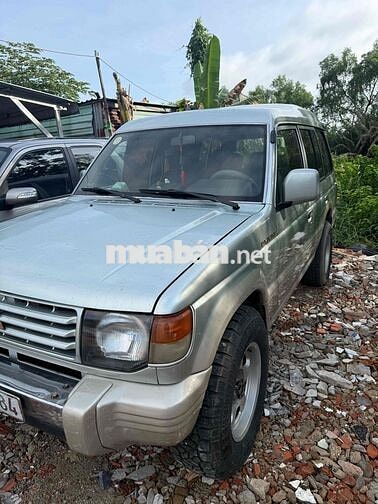 Mitsubishi Pajero Xe tập lái Số sàn Bạc