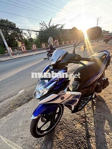 Yamaha Nouvo Xanh trắng