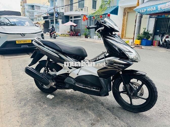 Honda Air Blade Đen bạc Việt Nam