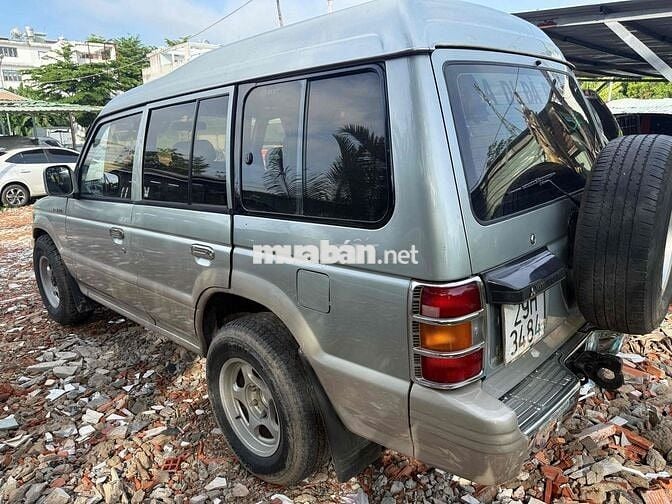 Mitsubishi Pajero Xe tập lái Số sàn Bạc