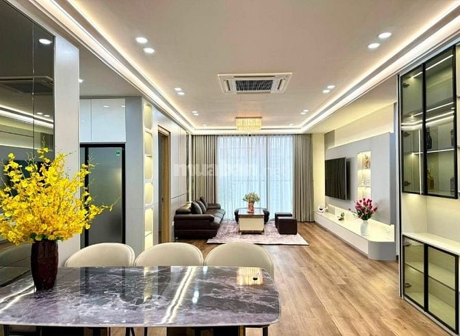 CĂN HỘ NGOẠI GIAO ĐOÀN: 3 Ngủ 2 Wc FULL NỘI THẤT/SỔ ĐỎ LÂU DÀI/Giá giả