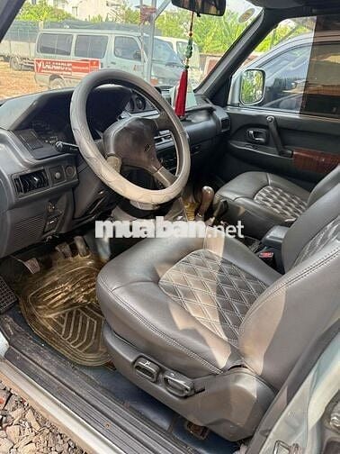Mitsubishi Pajero Xe tập lái Số sàn Bạc
