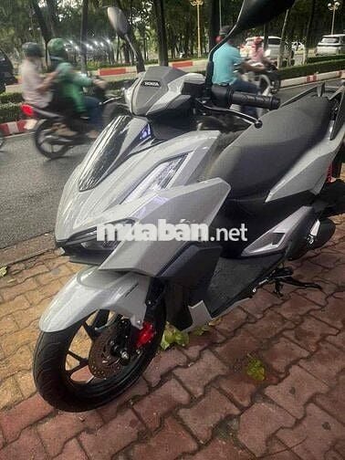 Honda Vario 160 Xám 11.434 km