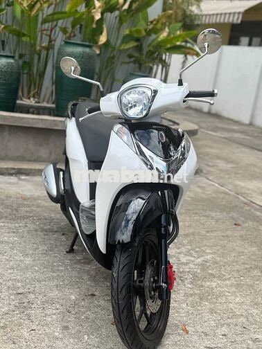 Shmode 2018 trắng đen