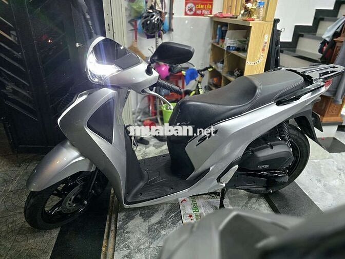 Honda SH 2018 Bạc porsche