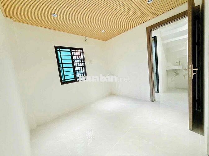 CHO THUÊ NGUYÊN CĂN NHÀ MỚI TẠ QUANG BỬU P3Q8 : 7,5tr