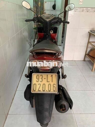 Xe tay ga Yamaha Luvias Đỏ Nữ