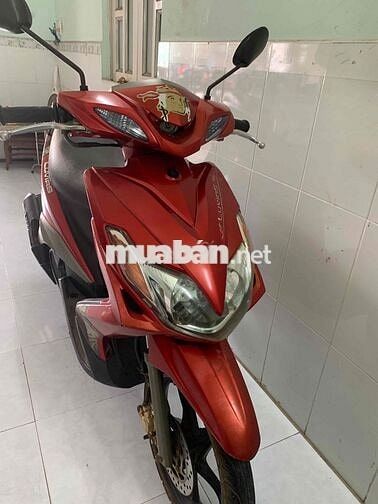 Xe tay ga Yamaha Luvias Đỏ Nữ