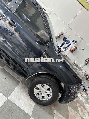 Ford Ranger XLS 2020 Diesel Xanh đen