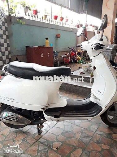 Piaggio Vespa 2012 Trắng