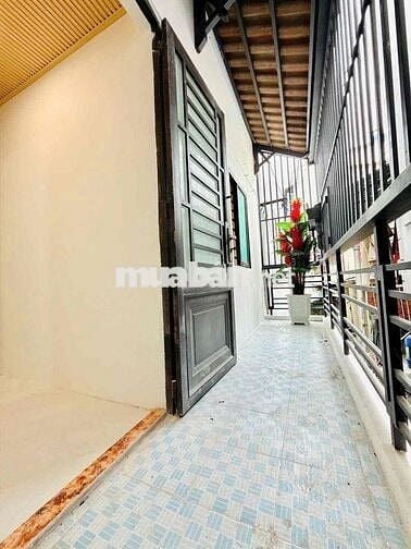 CHO THUÊ NGUYÊN CĂN NHÀ MỚI TẠ QUANG BỬU P3Q8 : 7,5tr