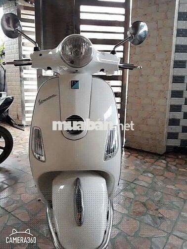 Piaggio Vespa 2012 Trắng