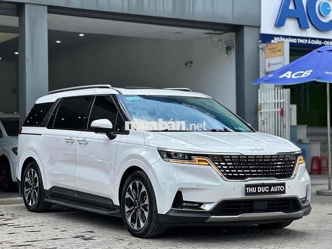 KIA CARNIVAL 2.2D SIGNATURE 2023 Trắng Máy Dầu