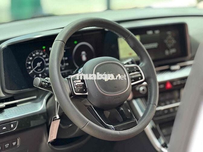 KIA CARNIVAL 2.2D SIGNATURE 2023 Trắng Máy Dầu