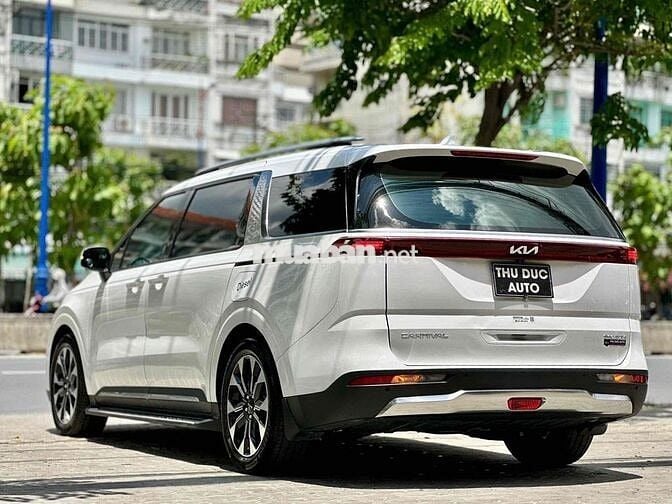 KIA CARNIVAL 2.2D SIGNATURE 2023 Trắng Máy Dầu