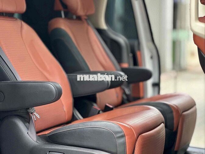KIA CARNIVAL 2.2D SIGNATURE 2023 Trắng Máy Dầu