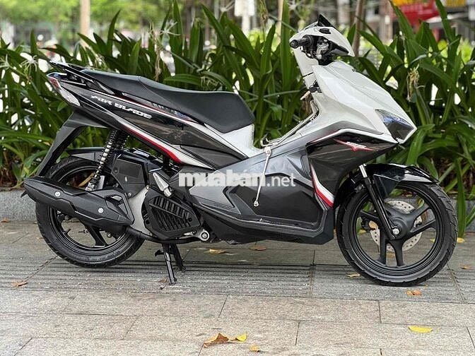 Honda AirBlade 125 2017 Trắng Bạc Đen