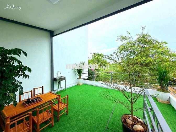 cho thuê nhà mới đẹp có nội thất nhiều cây xanh