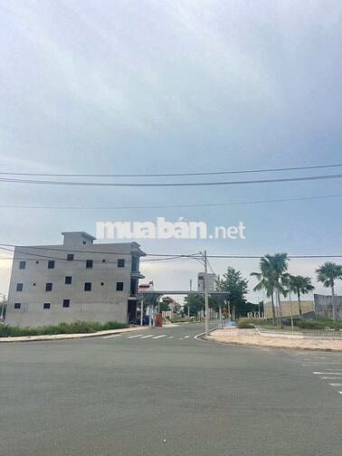 Chính Chủ Bán Ngộp 900 Triệu Đất Mặt Tiền Đường 20m, 10ph Đi Tp.Mới BD
