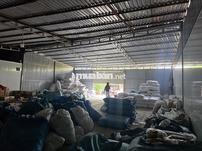 KHO,XƯỞNG SX 300M² GIÁ 25TR/T  Đ XE CÔNG NGAY TRƯỜNG CHINH