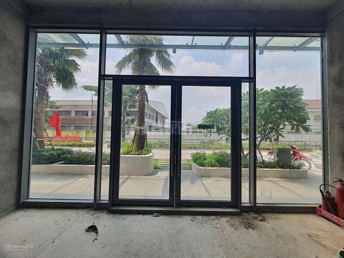 Cho thuê shophouer Urban Green, nhà hoàn thiện, 202m2, 2 tầng