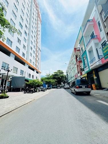 Nhà Đường số 3 KDC Bông Sao F5Q8 dt: 4x16m, 2 lầu, 1st 