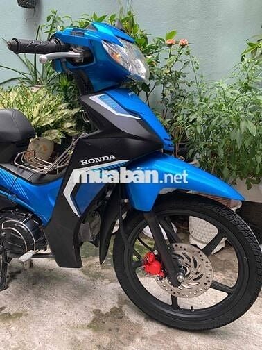 Honda Wave Blade 2019 Xanh đen 8.000 km bstp