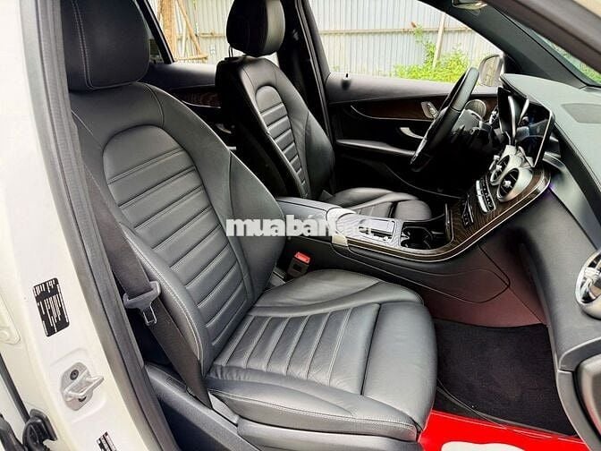 Mercedes-Benz GLC 200 4matic 2021 Trắng