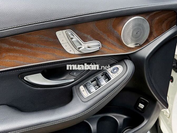 Mercedes-Benz GLC 200 4matic 2021 Trắng