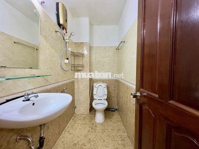 PHÒNG CHO THUÊ NGAY TRUNG TÂM Q5, GẦN TRƯỜNG ĐH VÀ CÁC BV