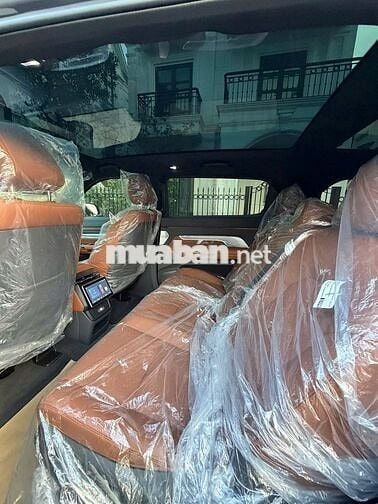 Vinfast VF9 Plus 7 chỗ Xám Điện 100km