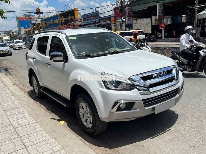 Isuzu Mu-x 2020 số sàn máy dầu