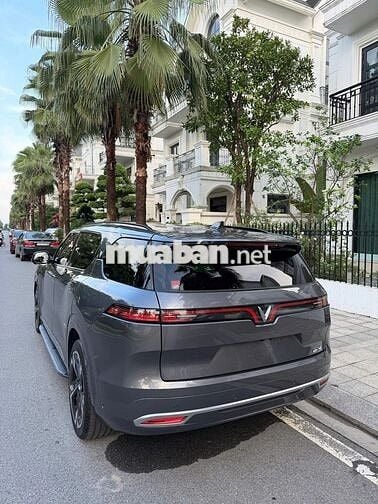 Vinfast VF9 Plus 7 chỗ Xám Điện 100km