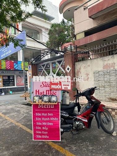 TÌM ĐỒNG ĐỘI BÁN SỮA HAT & CAFE BUỔI SÁNG