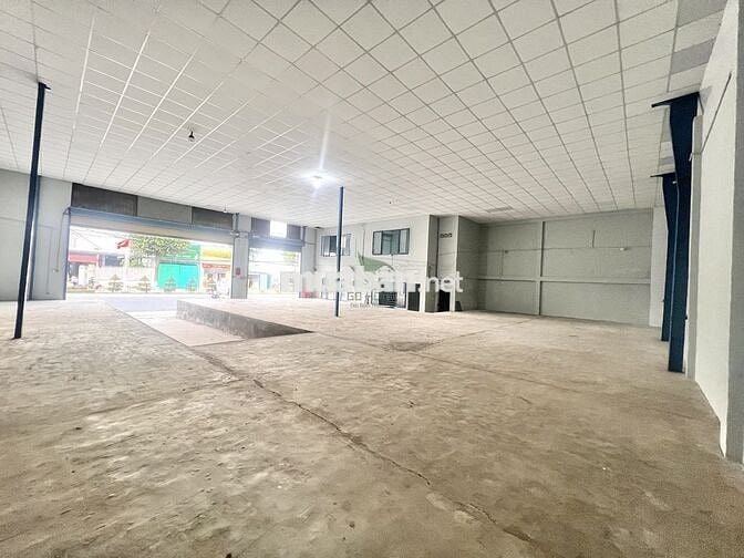 CHO THUÊ KHO XƯỞNG 400m2 NGANG 20M MẶT ĐƯỜNG 23/10 