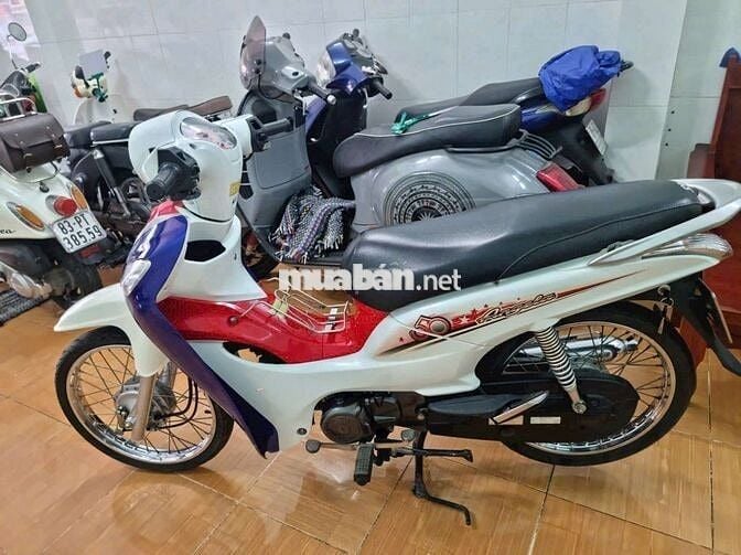 SYM Attila 50cc Trắng Xanh Đỏ 8232 km