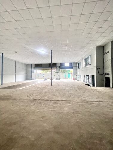 CHO THUÊ KHO XƯỞNG 400m2 NGANG 20M MẶT ĐƯỜNG 23/10 