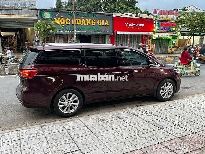 Kia Sedona DAT Luxury 2021 Đỏ mận 68.000 km